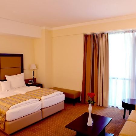 Aparthotel Premier Podgorica Ruang foto