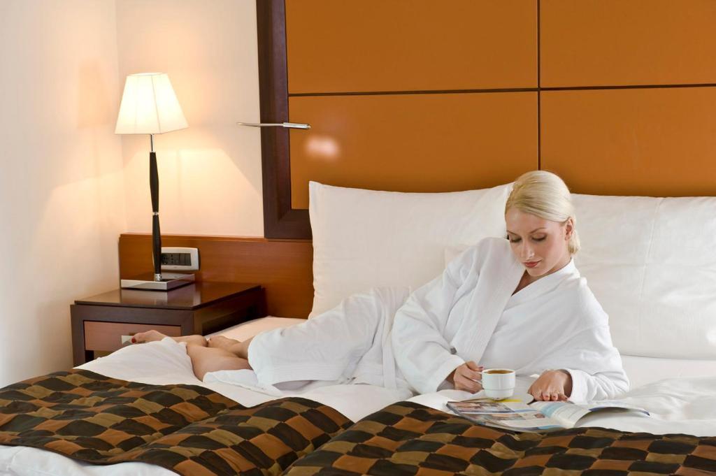 Aparthotel Premier Podgorica Ruang foto