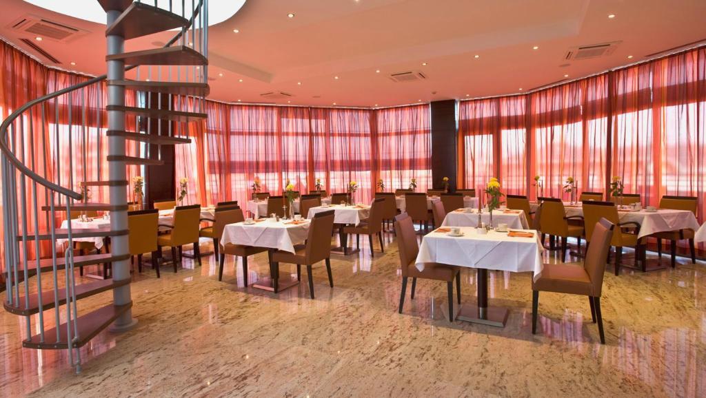 Aparthotel Premier Podgorica Restoran foto