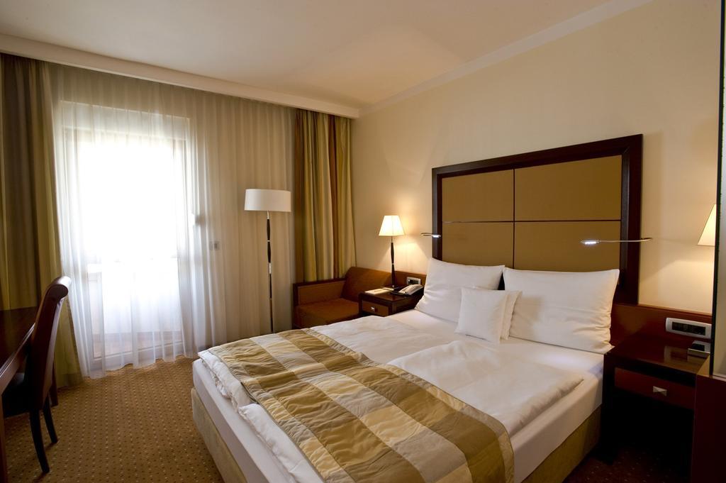 Aparthotel Premier Podgorica Ruang foto