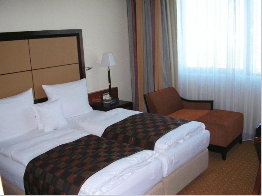 Aparthotel Premier Podgorica Ruang foto